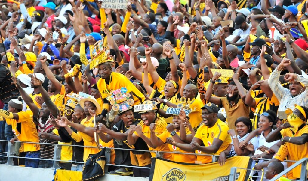 The clock is ticking: Kaizer Chiefs face mounting pressure to secure a successor for Cavin Johnson. However, the question remains whether they have the financial capacity to acquire Pitso Mosimane or Benni McCarthy.