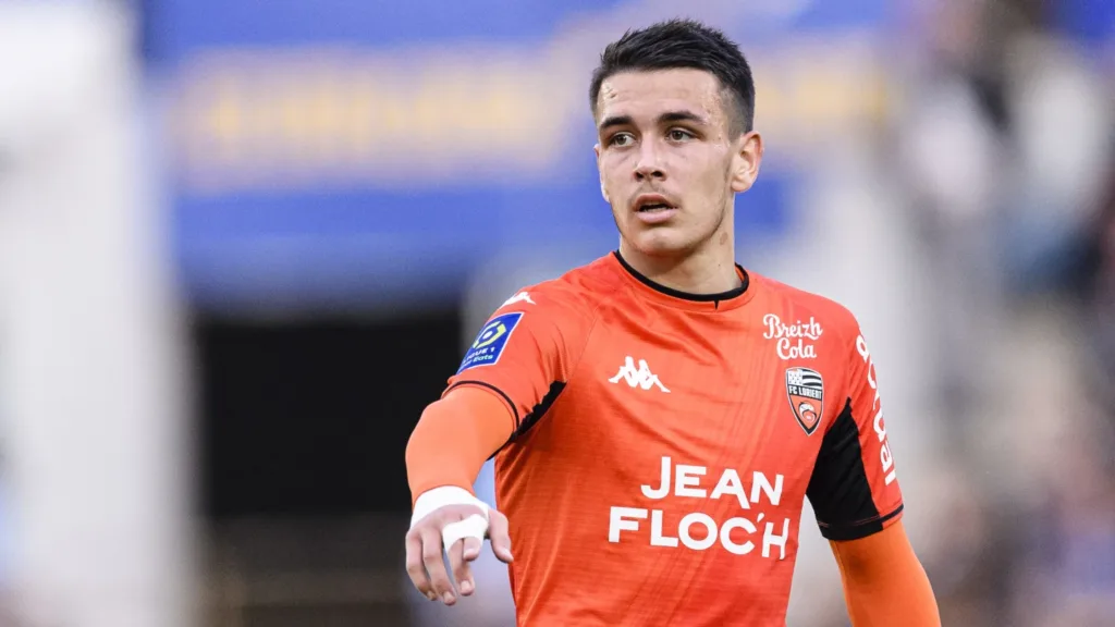 AS Roma sign Enzo Le Fée for €23m from Rennes as part of long term project