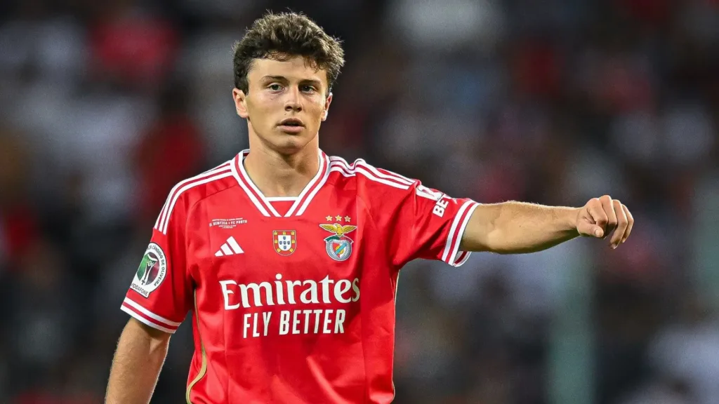 Paris Saint-Germain Sign João Neves from Benfica for €60m Fixed Fee with Add-Ons and Loan Deal for Renato Sanches