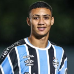 Gustavo Nunes: A Deep Dive into His Playing Style and Game Stats